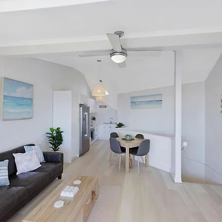 Pacific Breeze 11 Apartment Blue Bay Exterior photo